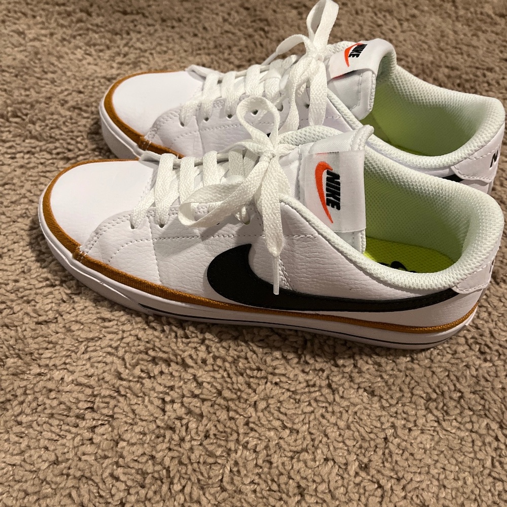 Nike Court Legacy sneakers